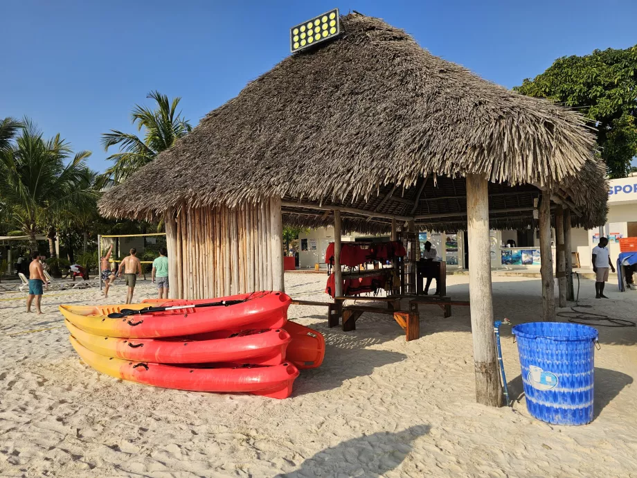 Vízi sportok a Kendwa Beach-en