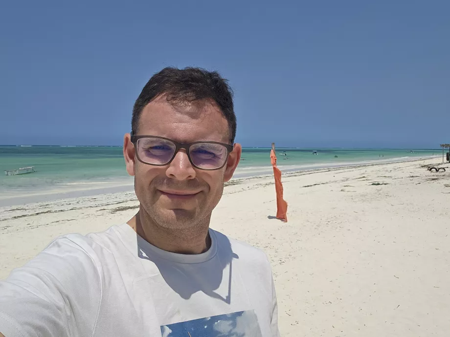 Én a Pwani-Mchangani strandon