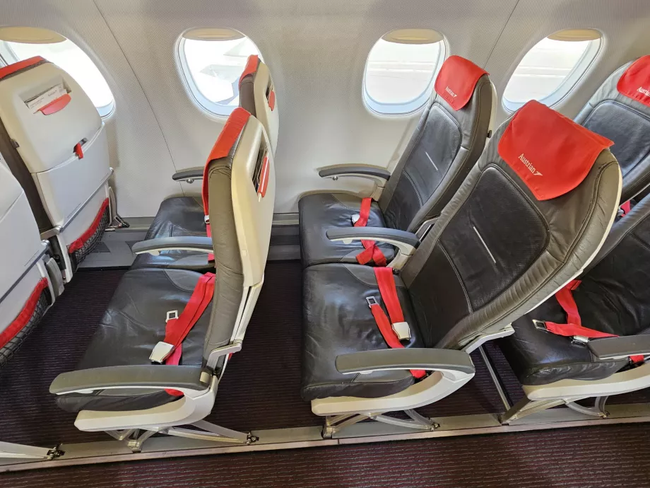 Embraer E190 ülések