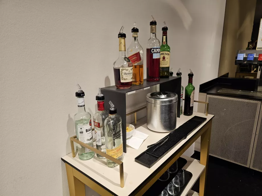Likőrök és kemény alkohol