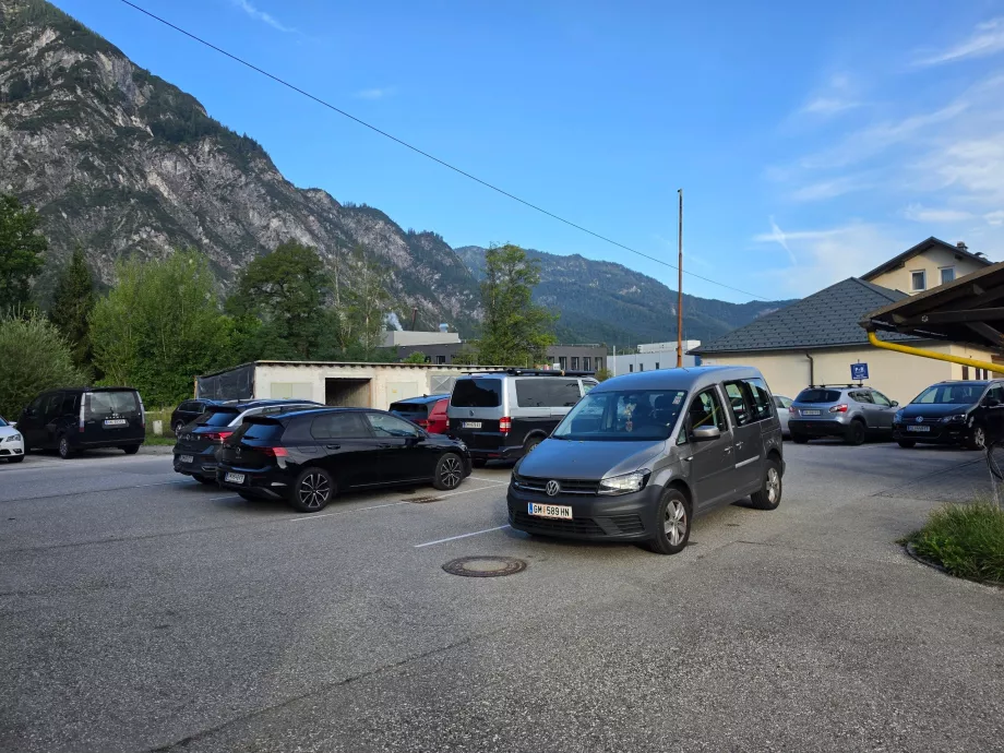 P+R parkoló a vasútállomásnál