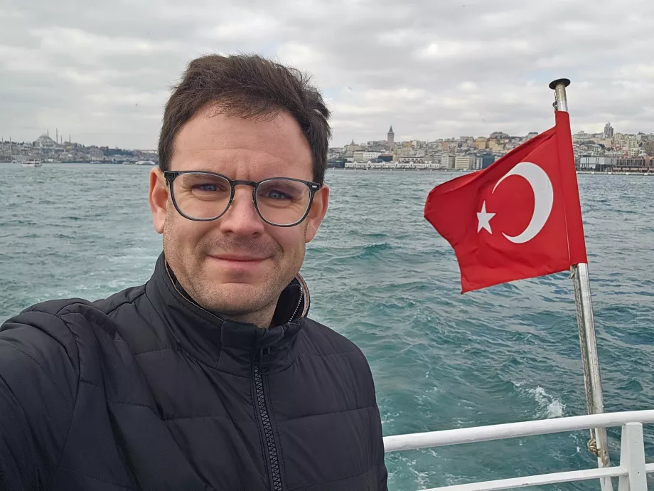 Én a hajón a Maiden Tower