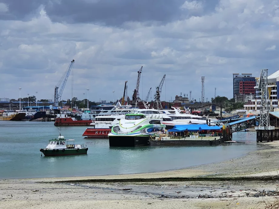 Dar es Salaam kikötője