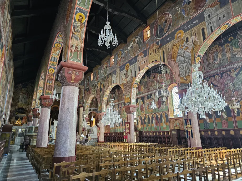 Evangelismos templom, belső tér