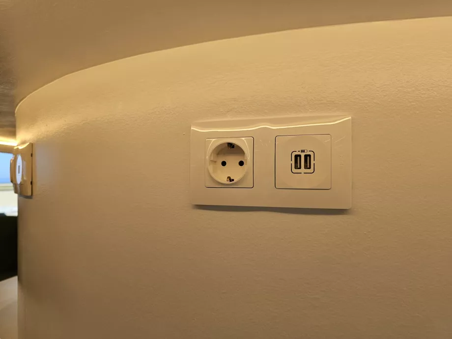 Aljzatok és USB