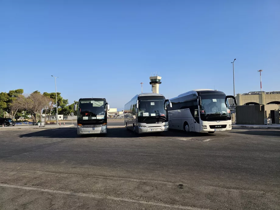 Turista buszmegállók