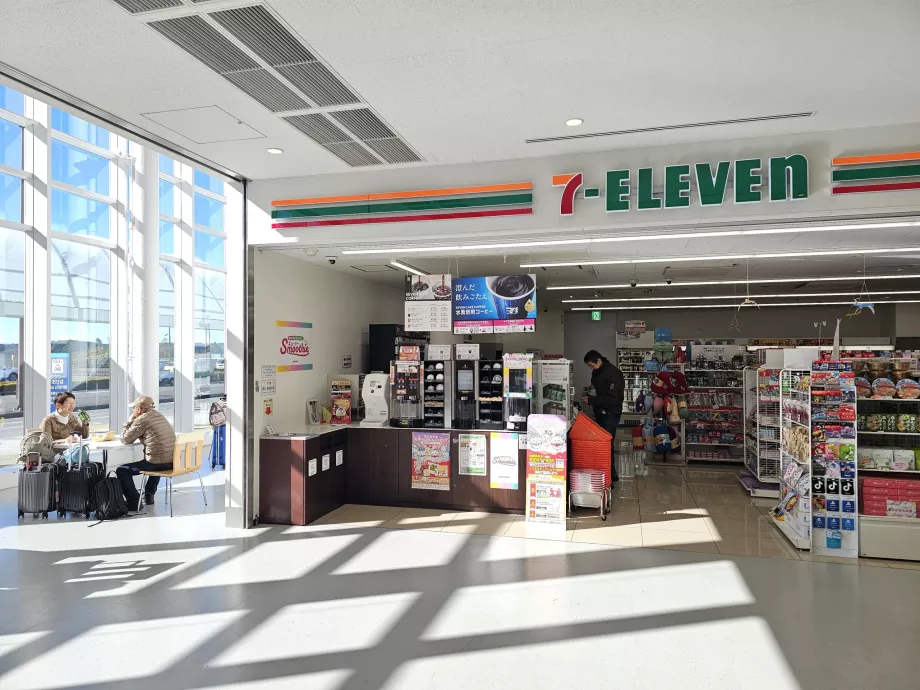 7-Eleven, földszint, nyilvános rész