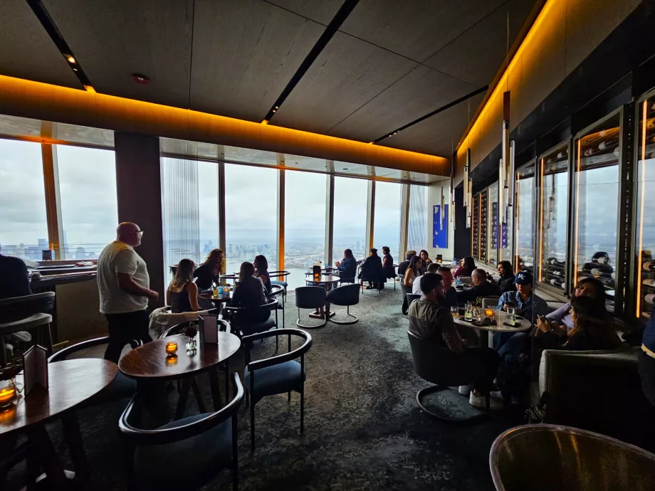 Csúcs éttermi környezet