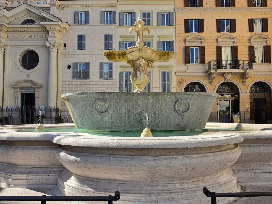 Campo de' Fiori, szökőkút