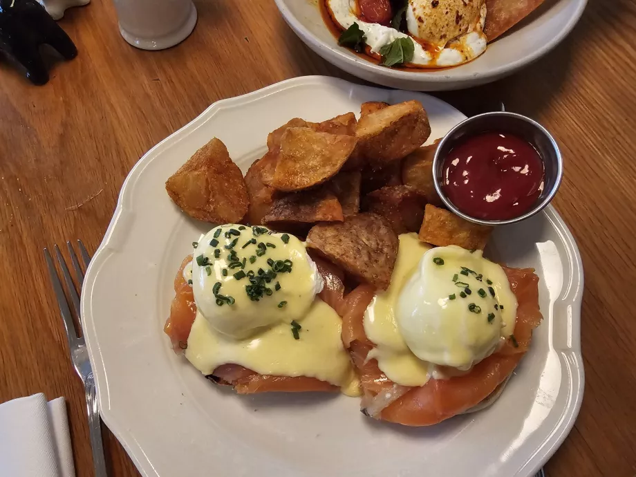 Reggeli, norvég tojás