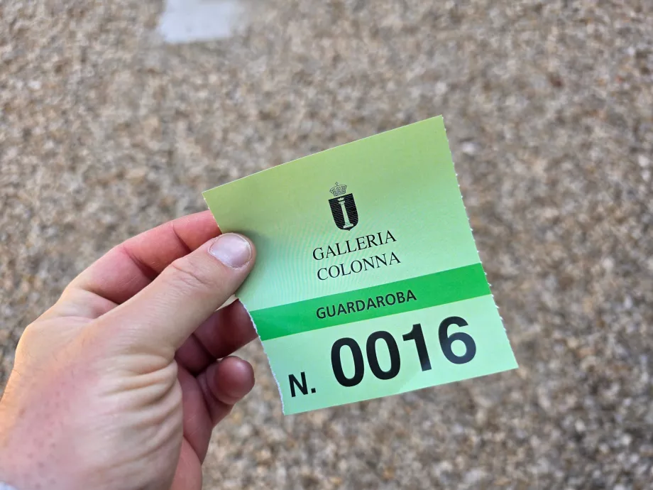Galleria Colonna, jegy a csomagmegőrzőből