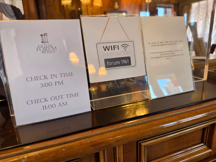 Wi-fi, valamint a ki- és bejelentkezéssel kapcsolatos információk