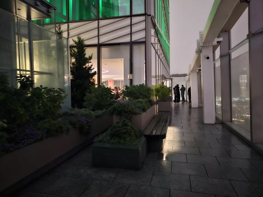 Summit One Vanderbilt, szabadtéri terasz