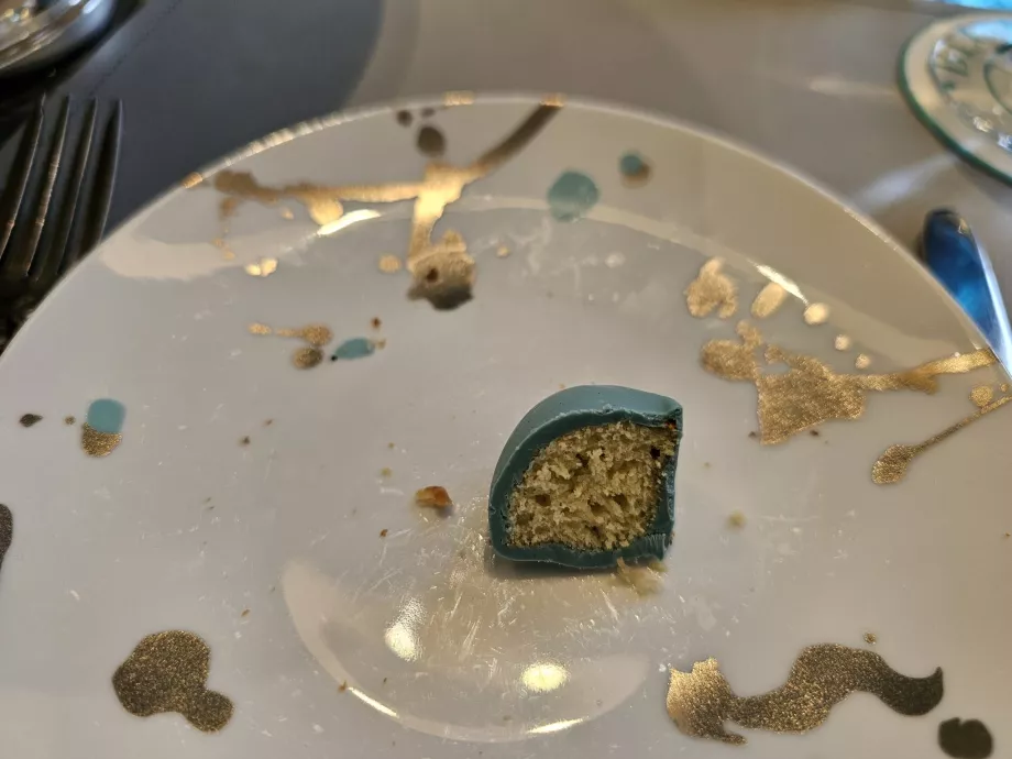 Blue Box, szeletelt desszert