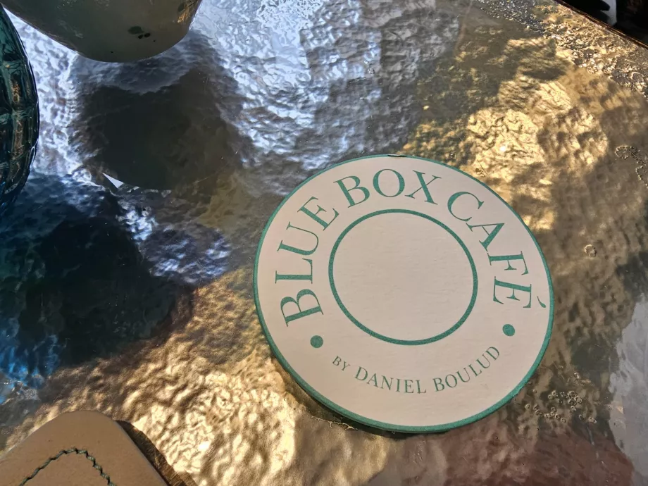 Blue Box, poháralátét