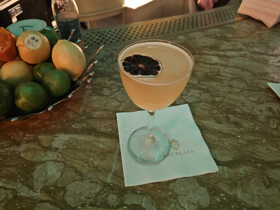 Koktél a Palm Court étteremben