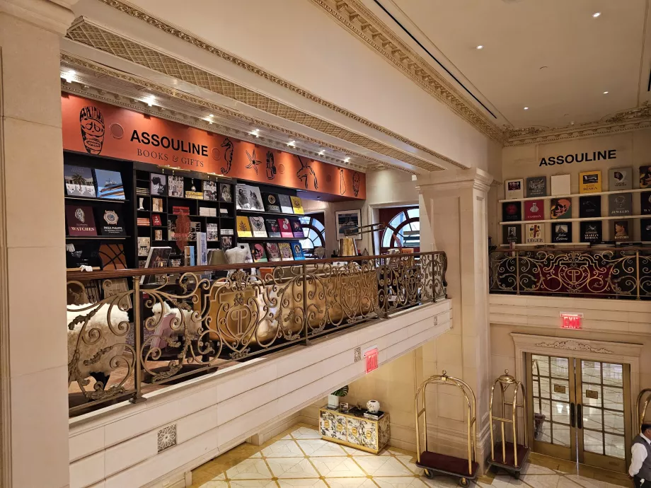 Vásároljon a lobbyban