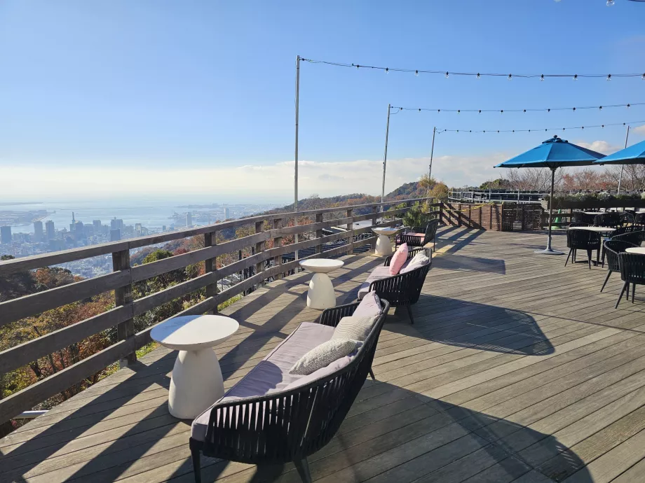 Növényház a Nunobiki Gyógynövénykertben