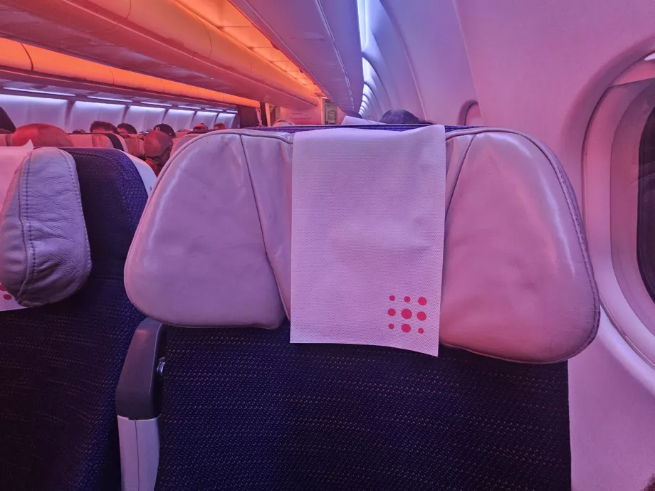 Állítható fejtámla