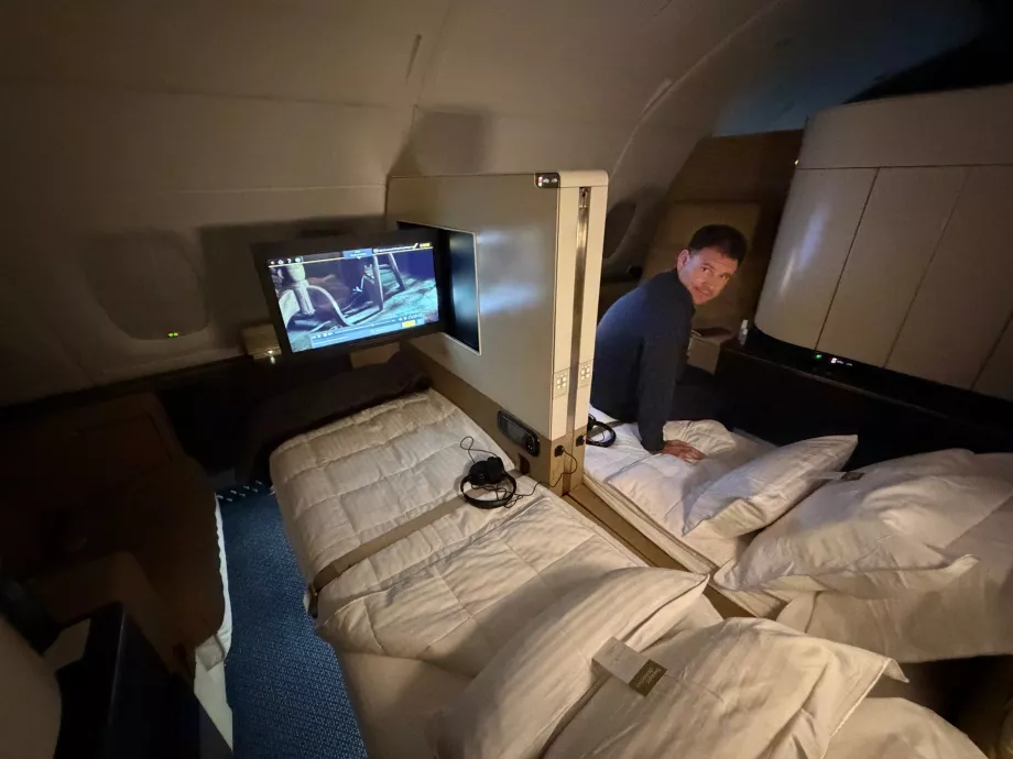 Én az Etihad Airways első osztályának ágyán