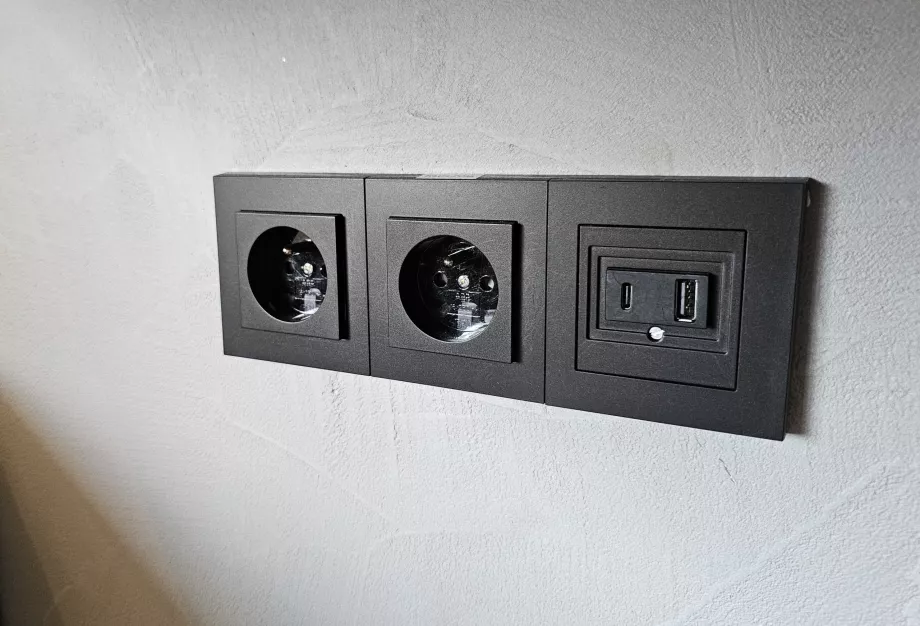 Aljzatok és USB