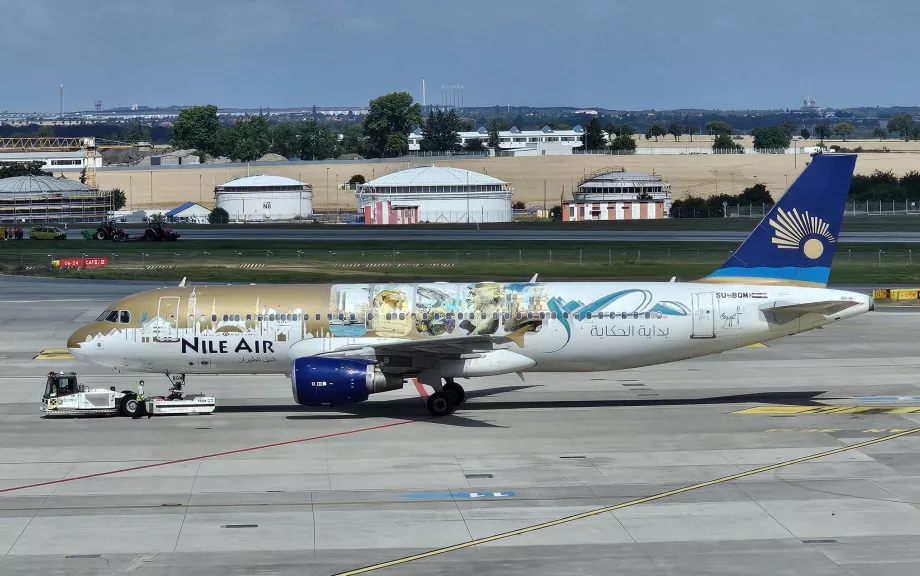 Nile Air, Airbus A320-as a prágai repülőtéren