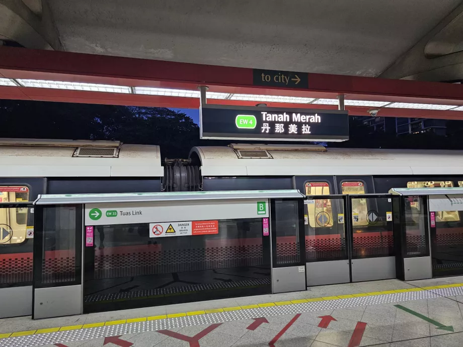 Tanah Merah átrakóállomás