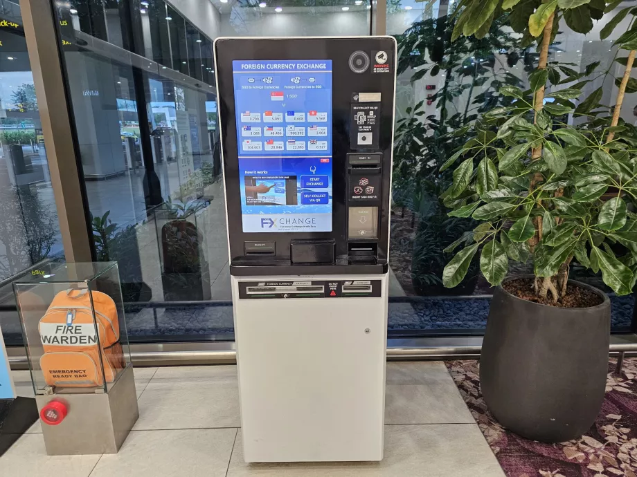 Automatikus valutaváltás